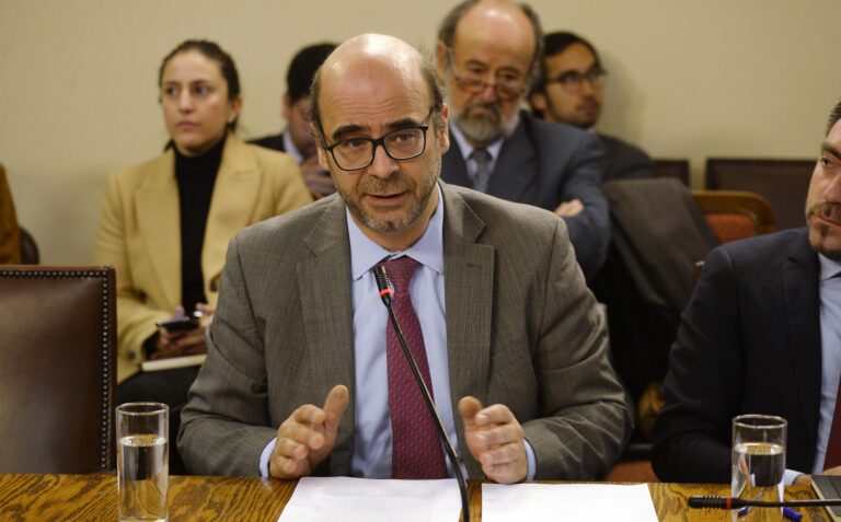 Fernando Atria por votación de retiro de fondos AFP: “El martes se acabó el gobierno”