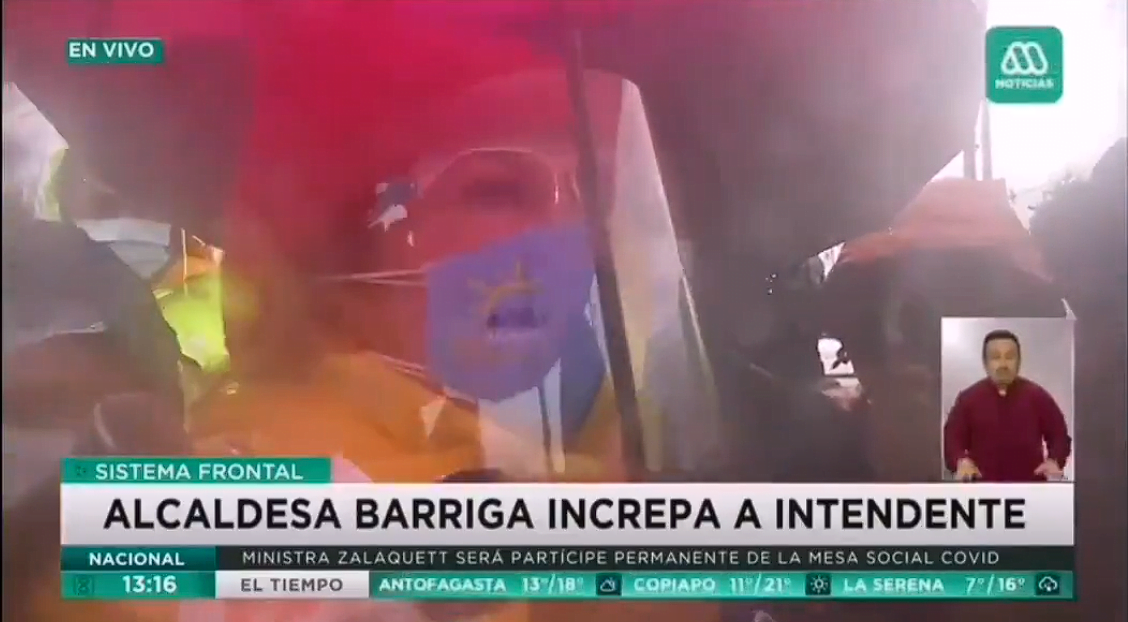 Captura de pantalla de MegaNoticias donde aparece Cathy Barriga increpando al Intendente Guevara
