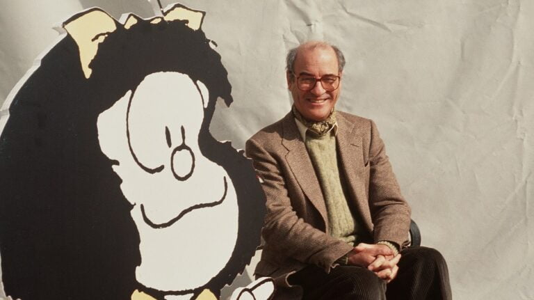 Recordando a Quino en 10 viñetas políticas de Mafalda
