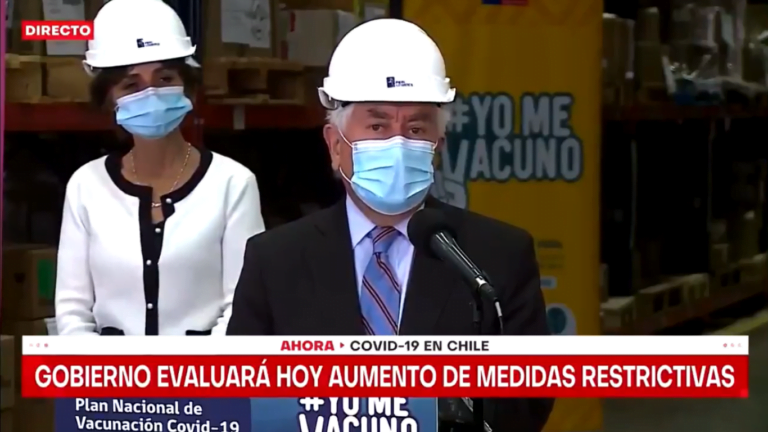 Ministro Enrique Paris niega críticas del New York Times y Washington Post sobre política sanitaria: “Esa noticia es mentira”