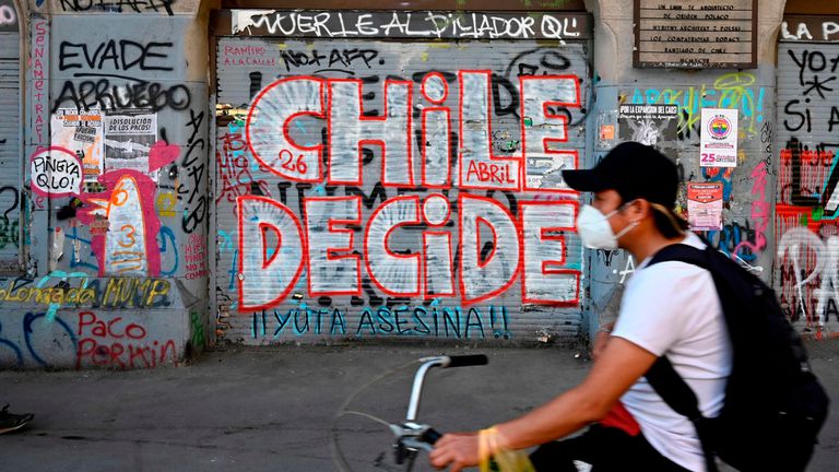 Chile migra de la melancolía al compromiso