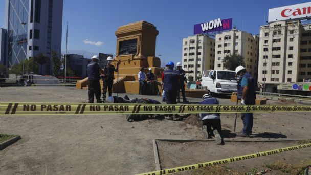 Recordar que una estatua en Santiago no es tema para todo Chile