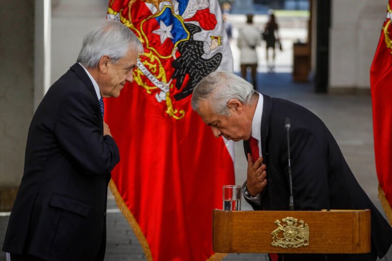 Querella contra Piñera y autoridades de Salud: CChDH solicita que se tome declaraciones y se levante secreto bancario