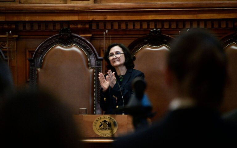 Por primera vez una ministra encabezó una ceremonia pública como presidenta de la Corte Suprema