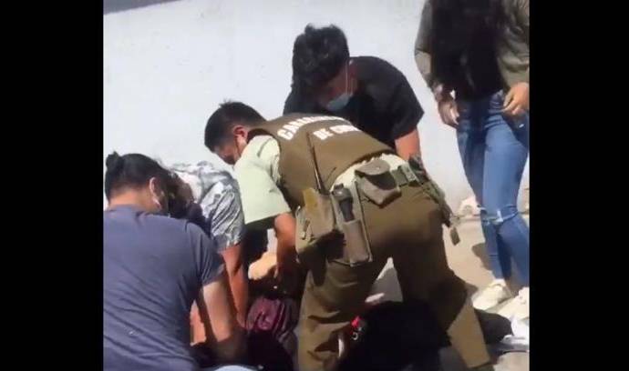 VIDEOS| Carabineros realizó detenciones en colegio de Arica tras protesta por casos de acoso sexual