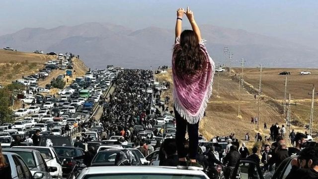 Gobierno de Irán resuelve suprimir “Policía de la Moral” luego de meses de protestas