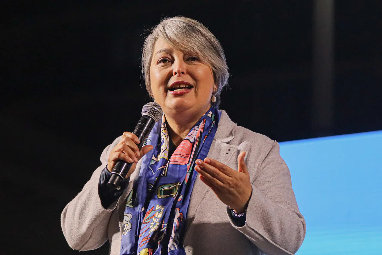 Jeannette Jara: “No soy la continuadora del Gobierno, pretendo encabezar mi propio gobierno”