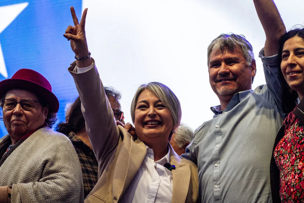 A días de las elecciones, Jeannette Jara lidera crecimiento en redes y supera a Kast en Instagram