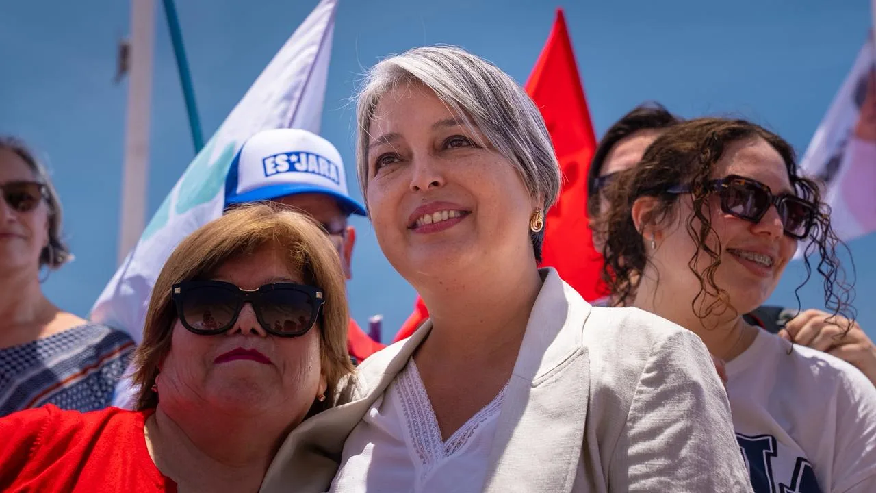 Encuestas entregan balance en la última semana de campaña: se complica para Kast y se abre para Jara