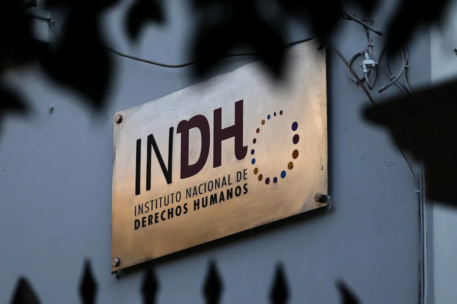 Premios Nacionales alertan que reforma al INDH busca "neutralizar" su rol fiscalizador